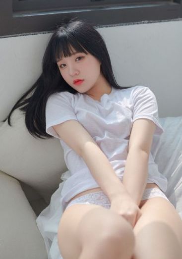 脚踏三条船
