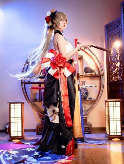 奴里